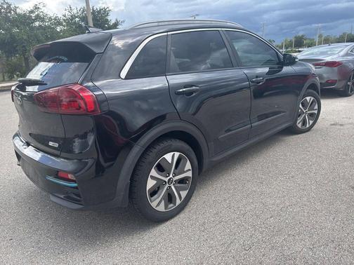 Aurora Black Pearl 2020 Kia Niro EV EX Premium