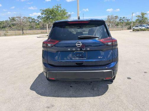 Deep Ocean Blue Pearl 2024 Nissan Rogue SV
