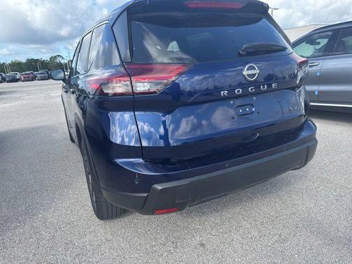 Deep Ocean Blue Pearl 2024 Nissan Rogue SV