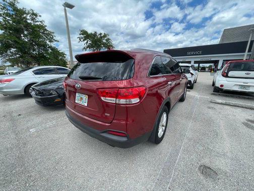 Remington Red 2017 Kia Sorento LX