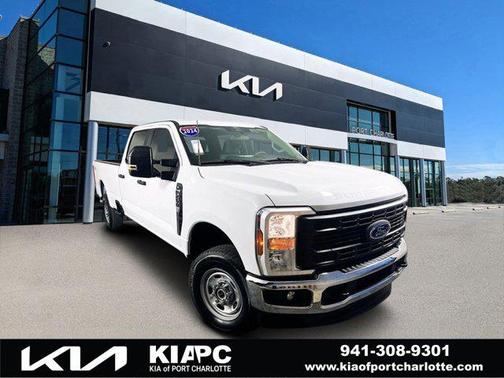 Oxford White 2024 Ford F-250 XL
