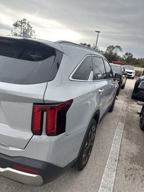 2025 Kia Sorento SX