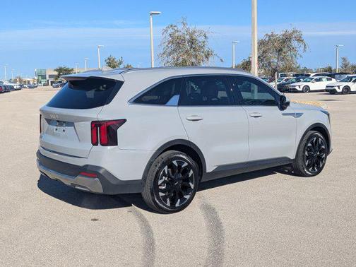 2025 Kia Sorento SX