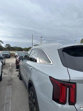 2025 Kia Sorento SX