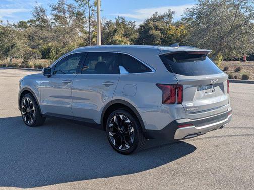 2025 Kia Sorento SX