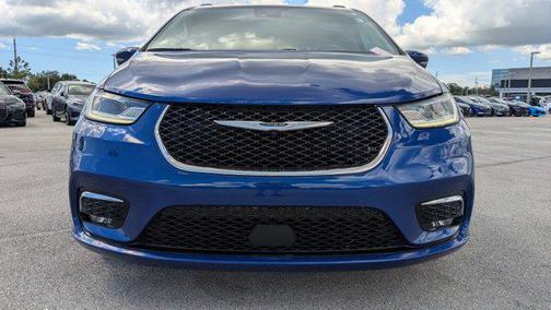 2021 Chrysler Pacifica Touring
