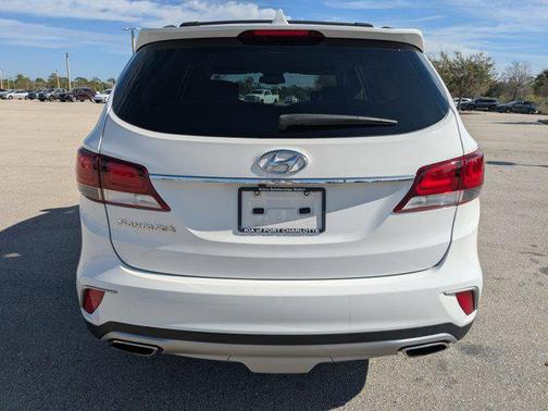 2018 Hyundai SANTA FE SE