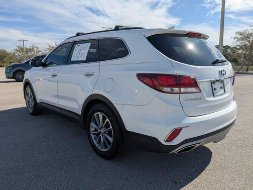 2018 Hyundai SANTA FE SE