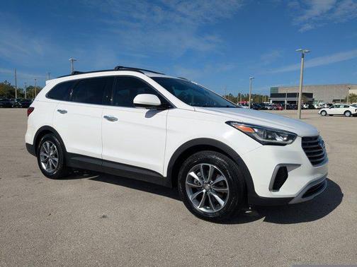 2018 Hyundai SANTA FE SE