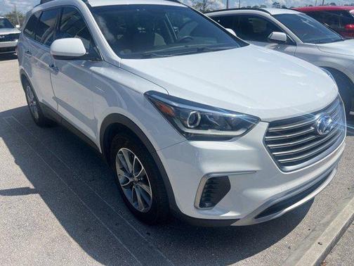 2018 Hyundai SANTA FE SE