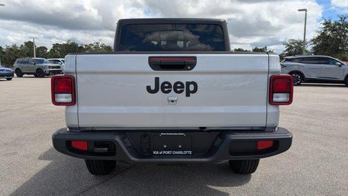 2024 Jeep Gladiator Sport S