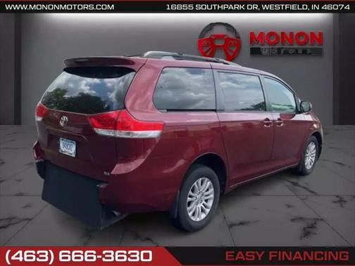 2012 Toyota Sienna XLE