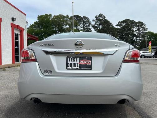 Brilliant Silver 2015 Nissan Altima 2.5 SL