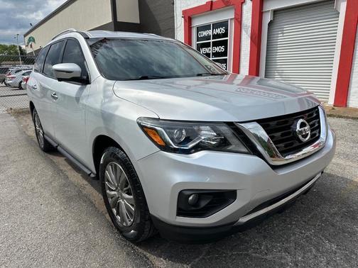 Brilliant Silver Metallic 2019 Nissan Pathfinder SL