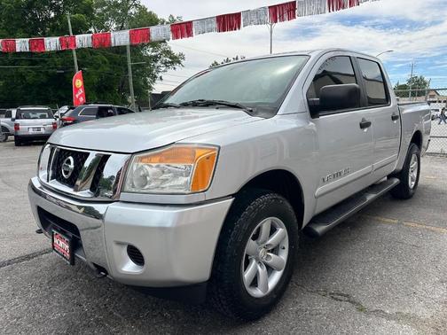 Brilliant Silver Metallic 2013 Nissan Titan SV