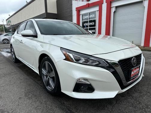 Pearl White Tricoat 2019 Nissan Altima 2.5 SV