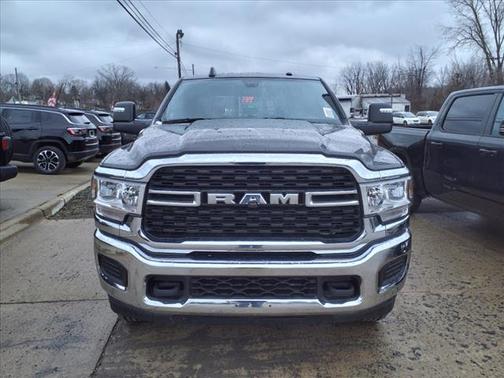 2024 RAM 2500 Tradesman Crew Cab 4x4 8' Box