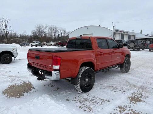 2017 Toyota Tacoma SR5
