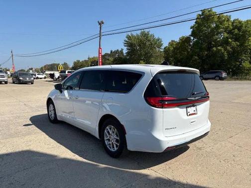 2026 Chrysler Pacifica L