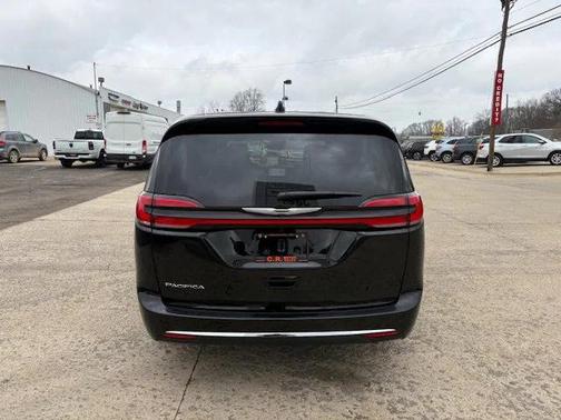 2026 Chrysler Pacifica L