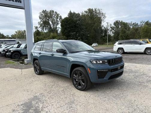 Steel Blue 2027 Jeep Grand Cherokee L Limited