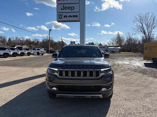 2024 Jeep Wagoneer L Series II 4x4