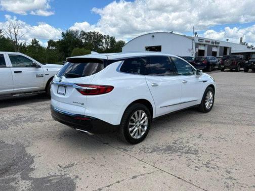 Summit White 2018 Buick Enclave Premium