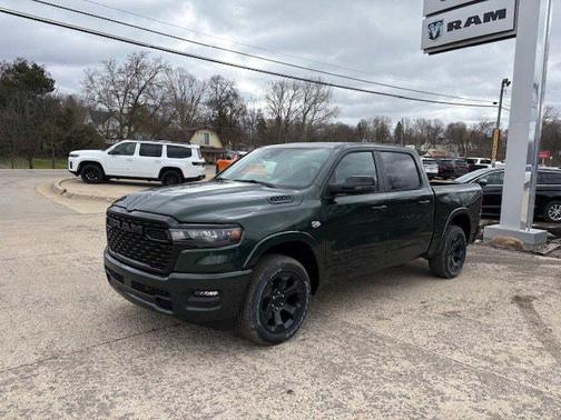 Serrano Green Metallic 2026 RAM 1500 Big Horn/Lone Star