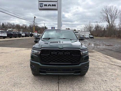 Serrano Green Metallic 2026 RAM 1500 Big Horn/Lone Star
