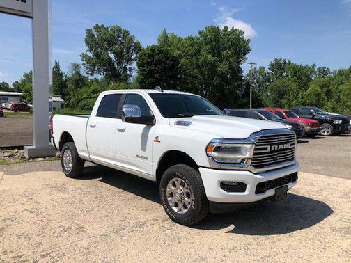 2024 RAM 2500 Laramie Crew Cab 4x4 6'4' Box