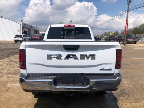 2025 RAM 2500 Tradesman Crew Cab 4x4 6'4' Box