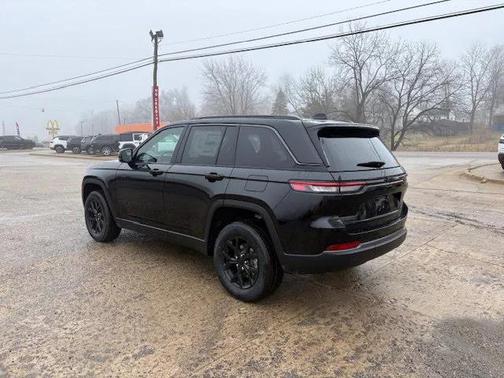 2026 Jeep Grand Cherokee Altitude