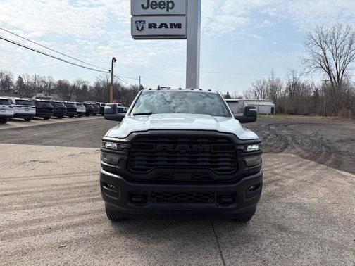 Bright White Clearcoat 2026 RAM 2500 Tradesman Regular Cab 4x4 8' Box