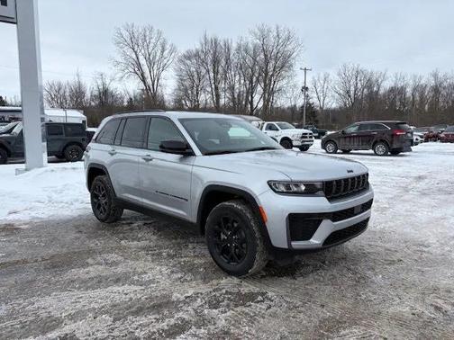 2026 Jeep Grand Cherokee Altitude