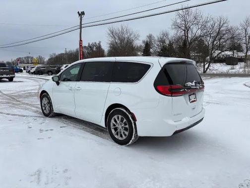 2026 Chrysler Pacifica L