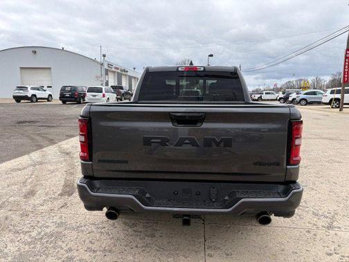 Granite Crystal Metallic Clearcoat 2026 RAM 1500 Big Horn/Lone Star