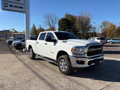 2024 RAM 2500 Big Horn Crew Cab 4x4 6'4' Box