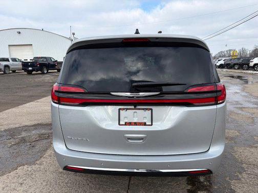 2026 Chrysler Pacifica L