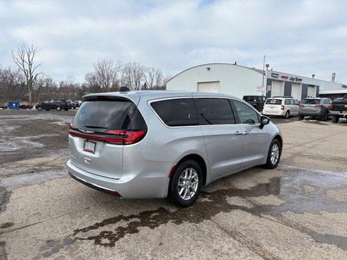 2026 Chrysler Pacifica L