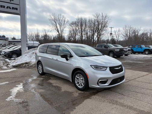 2026 Chrysler Pacifica L