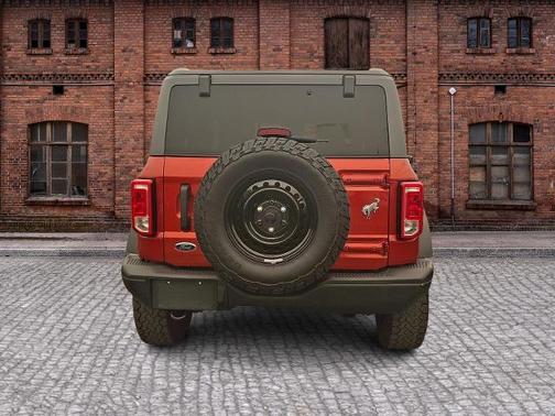 HOT PEPPER RED MET TINT CC 2022 Ford Bronco BLACK DIAMOND