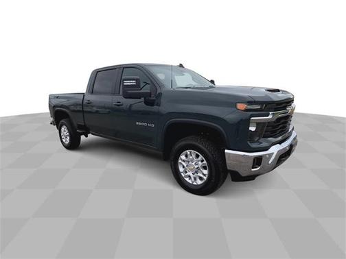 2025 Chevrolet Silverado 3500 LT