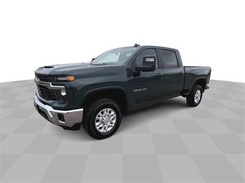 2025 Chevrolet Silverado 3500 LT