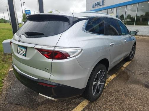 2022 Buick Enclave AWD Essence