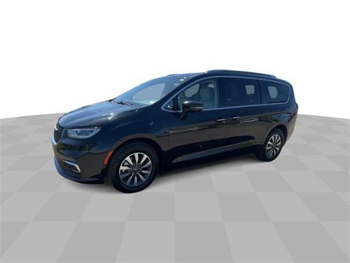 2021 Chrysler Pacifica Hybrid Touring L