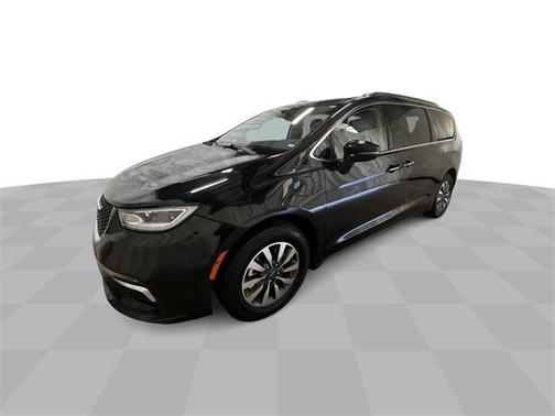 2021 Chrysler Pacifica Hybrid Touring L