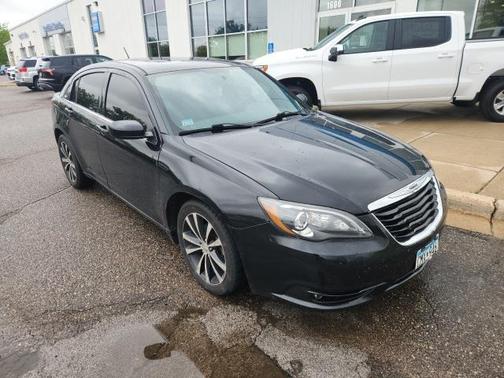 2012 Chrysler 200 S