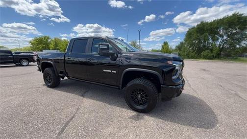 2025 Chevrolet Silverado 2500 4WD Crew Cab Standard Bed ZR2