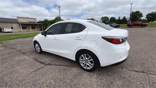 2017 Toyota Yaris iA Base