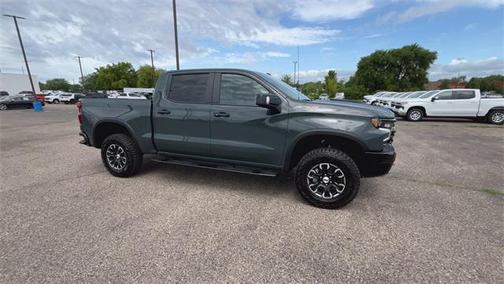 2025 Chevrolet Silverado 1500 ZR2